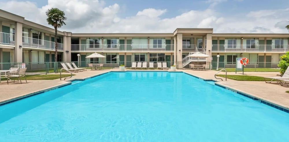 Days Inn By Wyndham Seguin Tx Eksteriør bilde