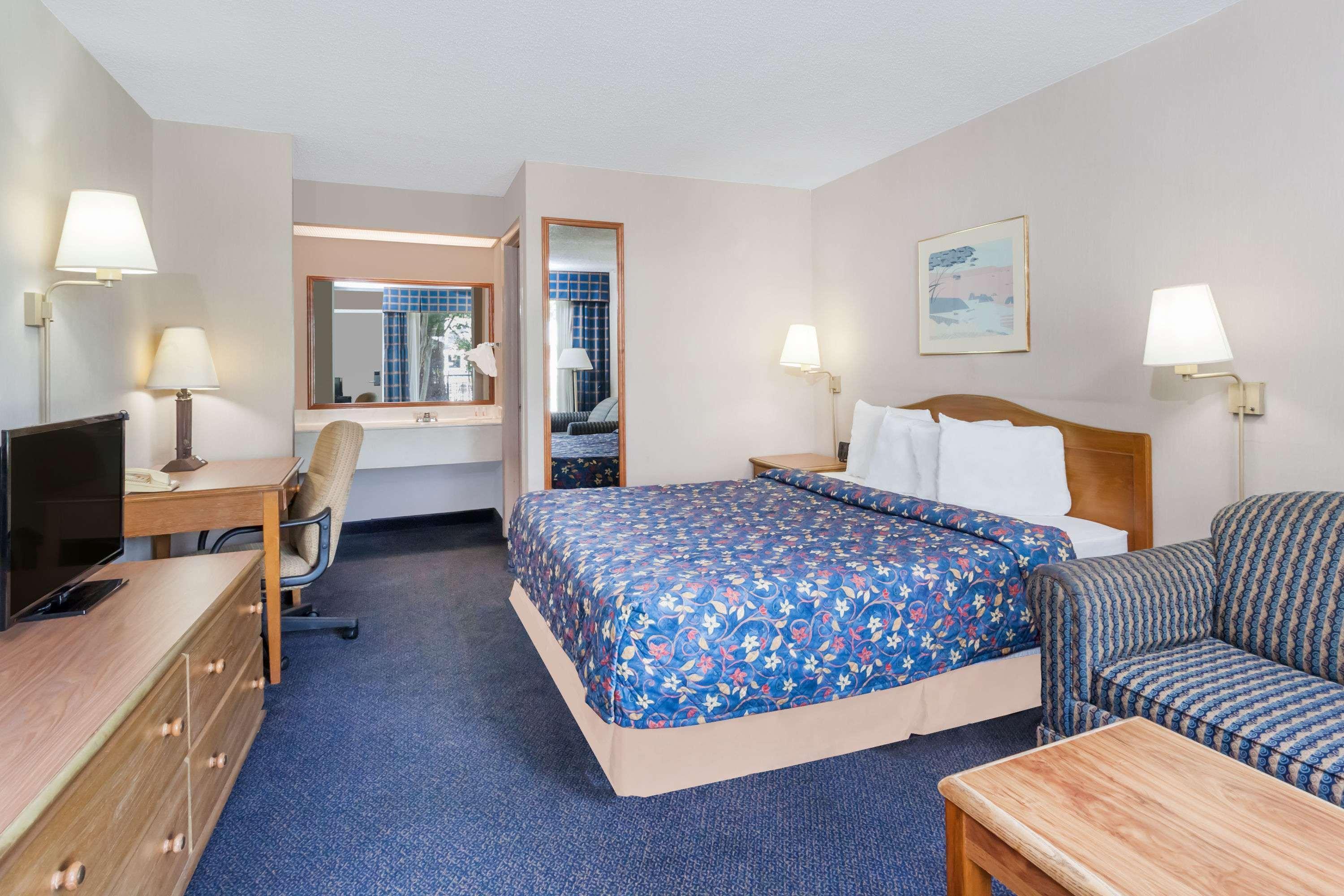 Days Inn By Wyndham Seguin Tx Eksteriør bilde